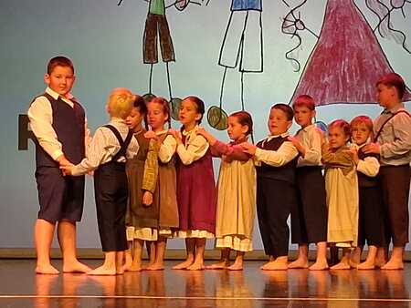 30 let Otroške folklorne skupine Kamenčki; Foto: Občina Sežana
